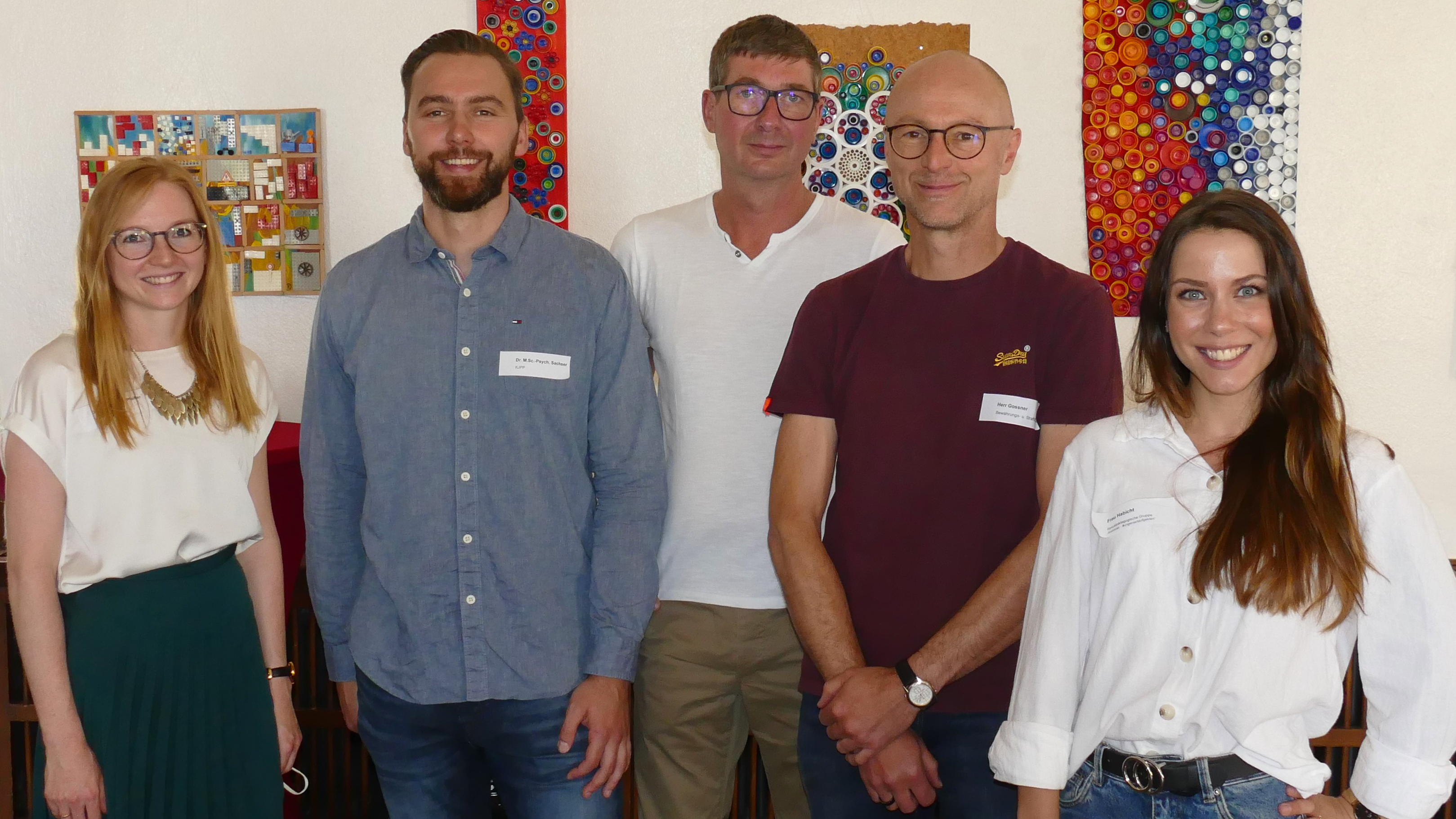 Dr. Elisa Pfeiffer (KJP), Dr. Cedric Sachser (KJP), Klaus Herde (Andere Baustelle), Uwe Gossner (Bewährungs- und Straffälligenhilfe e.V.) und Annemarie Habicht (Projekt „Loveonair