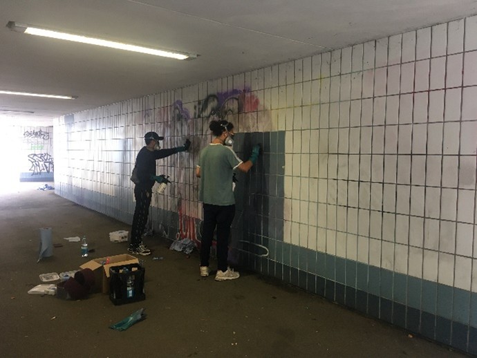 Reinigungsaktion in einer Ulmer Unterführung Reinigungsaktion in einer Ulmer Unterführung